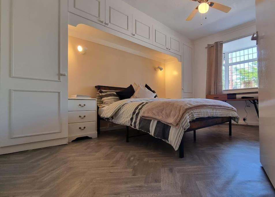 Spacious 2 Bed Bungalow Enfield Esterno foto